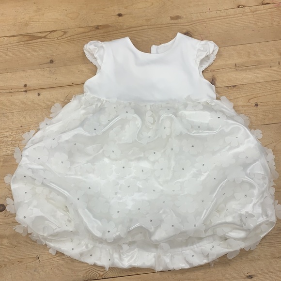 Pure White Little Girl Fancy Dress- Wedding, Flower Girl, Party Approx. 2T 3T - Picture 10 of 16